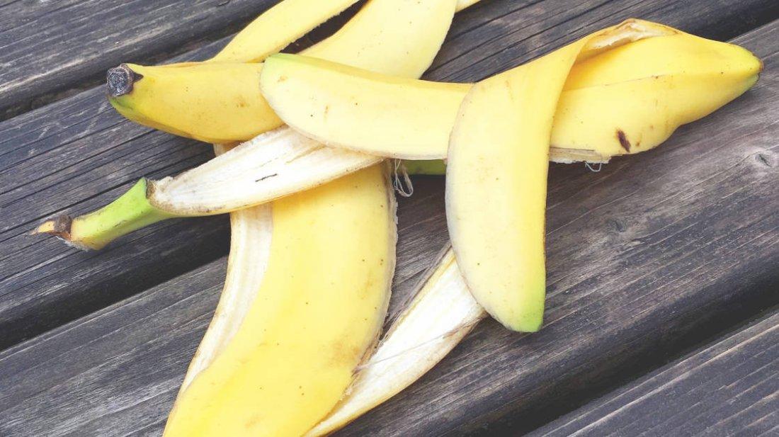 পরিচ্ছন্নতার কাজে কলার খোসা ব্যবহারের ৫ উপায়