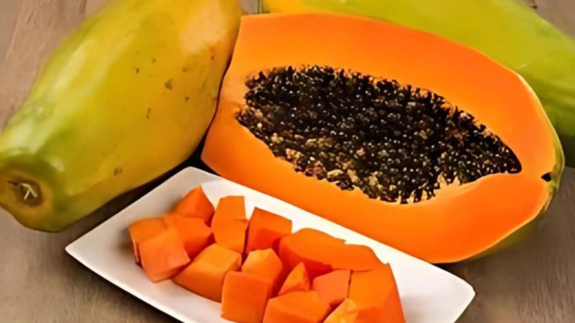 গরমে পাকা পেঁপে খাওয়ার উপকারিতা